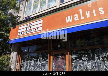 Fashionable Rue Antione Dansaert with high end boutique shops, restaurants & cafes, in Brussels, Belgium. Stock Photo