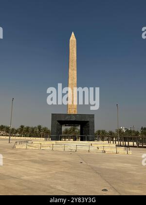 Ancient Egyptian monuments meet modern design at Grand Egyptian Museum Stock Photo