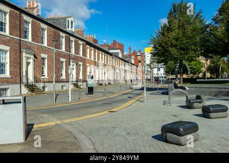terrace of victorian houses in west sunniside road sunderland, tyne & wear, uk Stock Photo