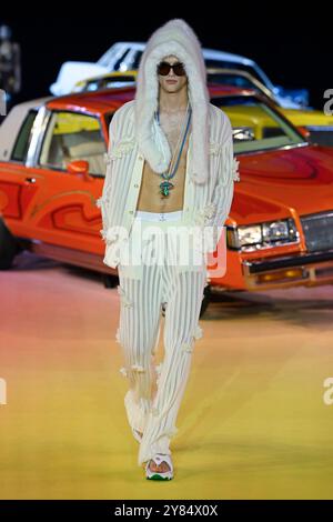 Paris, France. 26th Sep, 2024. A model is seen on the catwalk at the Casablanca fashion show during the Spring Summer 2025 Collections Fashion Show at Paris Fashion Week in Paris, France on September 26, 2024 (Photo by Jonas Gustavsson/Sipa USA) Credit: Sipa USA/Alamy Live News Stock Photo