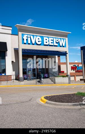 Roseville, Minnesota. Five Below is a discount store that prices most of its products at $5 or less. The chain is aimed at tweens and teens. Stock Photo