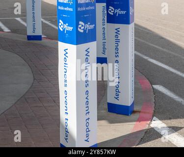 Vadnais Heights, Minnesota. Walmart's mobile wellness tour.  It offers flu vaccines, immunizations, boosters and free health and vision screenings. Stock Photo