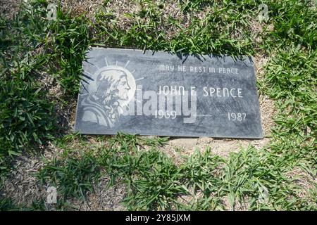 Anaheim, California, USA 2nd October 2024 Singer John Francis Spence Grave at Melrose Abbey Memorial Park and Mortuary at 2303 S. Manchester Avenue on October 2, 2024 in Anaheim, California, USA. John Spence was the original singer and co-creator of No Doubt Band. He committed suicide on December 21, 1987. Gwen Stefani became the singer of No Doubt and wrote a song Dear John about him. He used to always say No Doubt and suggested they name the band that. Photo by Barry King/Alamy Stock Photo Stock Photo