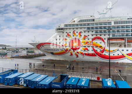 Victoria, BC, Canada - September 26, 2024: Norwegian Cruise Line’s Norwegian Sun ship docked at the Post of Victoria, British Columbia. Stock Photo