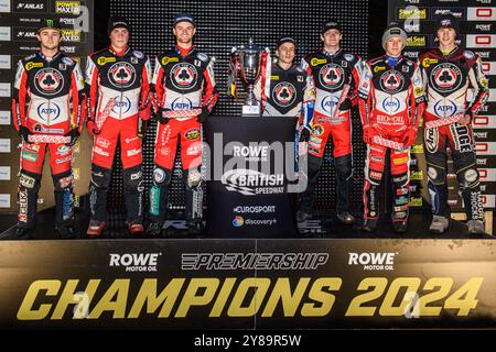 Belle Vue ATPI Aces (L to R) Belle Vue Aces' Jaimon Lidsey, Belle Vue Aces' Norick Blodorn, Belle Vue Aces' Brady Kurtz, Belle Vue Aces' Ben Cook, Belle Vue Aces' Antti Vuolas, Belle Vue Aces' Dan Bewley, Belle Vue Aces' Jake Mulford during the Rowe Motor Oil Premiership Grand Final 2nd Leg between Leicester Lions and Belle Vue Aces at the Pidcock Motorcycles Arena, Leicester on Thursday 26th September 2024. (Photo: Ian Charles | MI News) Credit: MI News & Sport /Alamy Live News Stock Photo