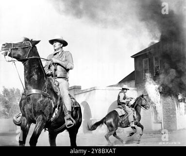 JOHN WAYNE in CHISUM 1970 director ANDREW V. McLAGLEN story / screenplay / producer Andrew J. Fenady music Dominic Frontiere Batjac Productions / Warner Bros. Stock Photo