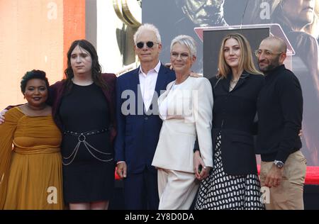 Kynthia Guest and wife Ruby Guest, Christopher Guest, Jamie Lee Curtis, daughter Annie Guest and husband Jason Wolf at Jamie Lee Curtis hand and footprint in cement ceremony held at the TCL Chinese Theatre in Hollywood, USA on October 12, 2022. Stock Photo