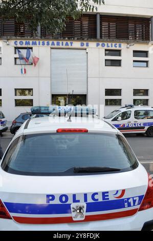 Police officers march in Lyon to protest recent violences that occured in Paris area, Lyon, France Stock Photo