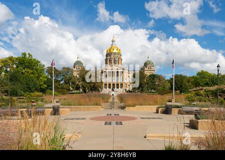 Exterior of the Iowa State Capitol Building, built from 1871 to 1886, in Des Moines, Iowa, USA. Stock Photo