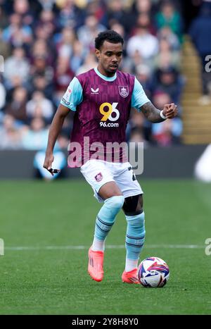 Burnley's Lucas Pires during the Sky Bet Championship match at Turf Moor, Burnley. Picture date: Saturday October 5, 2024. Stock Photo