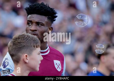 London, UK. 05th Oct, 2024. London, England, October 05 2024: Mohammed Kudus (14 West Ham) before the Premier League game between West Ham and Ipswich Town at London Stadium in London, England. (Pedro Porru/SPP) Credit: SPP Sport Press Photo. /Alamy Live News Stock Photo