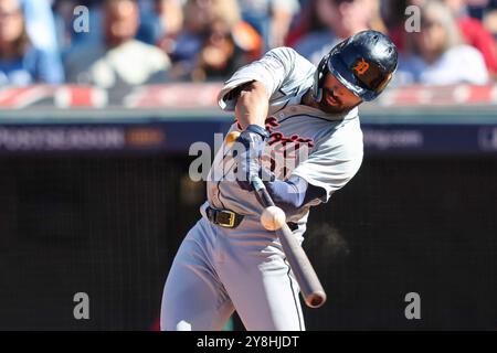 Cleveland, United States. 05th Oct, 2024. Detroit Tigers' Riley Greene (31) singles against the Cleveland Guardians during the fourth inning of ALDS Game 1 at Progressive Field in Cleveland, Ohio, on Saturday, October 5, 2024. Photo by Aaron Josefczyk/UPI Credit: UPI/Alamy Live News Stock Photo