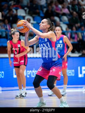 Ferrol, Spain. 05 October, 2024. Liga Femenina Endesa Basket. Baxi Ferrol vs Kutxabank Araski.  Gala Mestres Credit: Ismael Miján/Alamy Live News Stock Photo