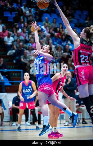 Ferrol, Spain. 05 October, 2024. Liga Femenina Endesa Basket. Baxi Ferrol vs Kutxabank Araski.  Carlota Menendez Credit: Ismael Miján/Alamy Live News Stock Photo