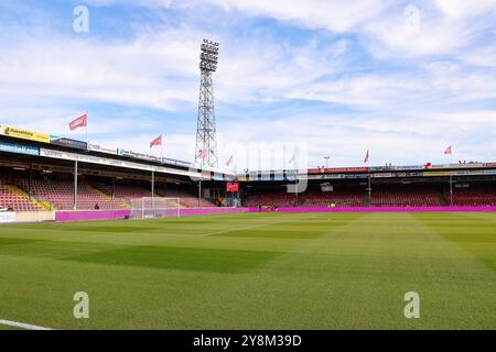 Deventer, Netherlands. 06th Oct, 2024. DEVENTER, Stadium De Adelaarshorst, 06-10-2024, season 2024/2025, Dutch Eredivisie. during the match Go Ahead Eagles - Heracles, stadium overview Credit: Pro Shots/Alamy Live News Stock Photo