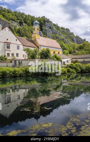 The idyllic village Essing in the Altmuehltal valley (Bavaria, Germany) Stock Photo