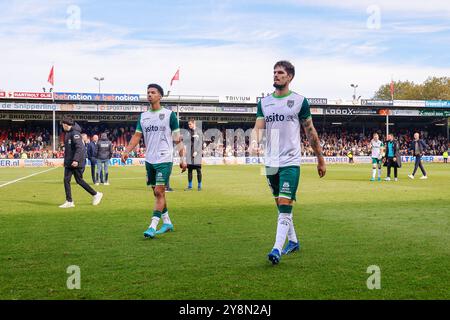 Deventer, Netherlands. 06th Oct, 2024. DEVENTER, Stadium De Adelaarshorst, 06-10-2024, season 2024/2025, Dutch Eredivisie. during the match Go Ahead Eagles - Heracles, players Heracles disappointment Credit: Pro Shots/Alamy Live News Stock Photo