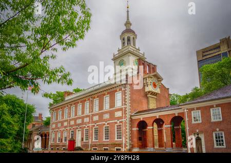 Independence Hall building, historical landmark and centerpiece of the Independence National Historical Park in Philadelphia, Pennsylvania, USA Stock Photo