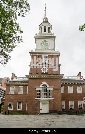 Independence Hall building, historical landmark and centerpiece of the Independence National Historical Park in Philadelphia, Pennsylvania, USA Stock Photo