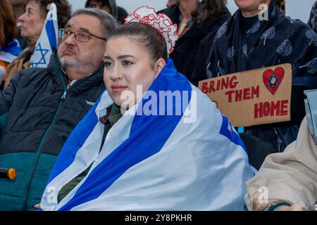 London, UK. 06th Oct, 2024. 30 thousand members of the Jewish Community in London held a huge memorial in Hyde Park to commemorate one year since the hostages taken in the October 7th attack by Hamas. Credit: Lab Mo/Alamy Live News Stock Photo