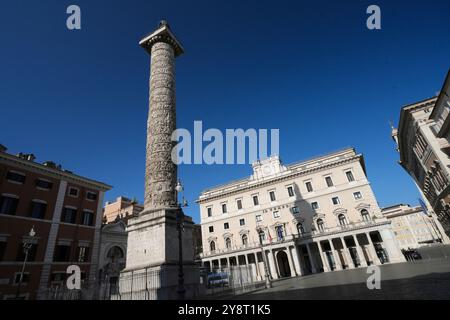 The Column of Marcus Aurelius (AD 193), on Piazza Colonna, Rome. Italy. Stock Photo