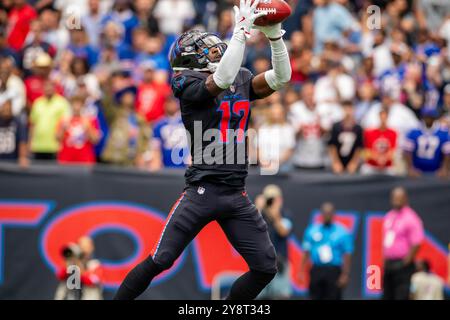 Houston Texans cornerback Kris Boyd (17) exits the field at the end of ...