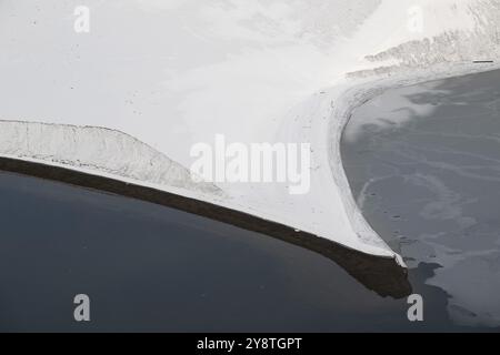 Snowy headland, Winter landscape, Snowy landscape, Fargefjellet, Snaddvika bay, Murchisonfjord, Spitsbergen archipelago, Svalbard and Jan Mayen, Norwa Stock Photo