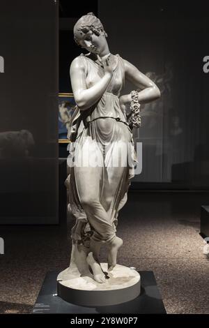 Bassano del Grappa, Italy, December 2022: Dancer with finger on her chin, by Antonio Canova, 1814. Classic statue, Roman beauty, Europe Stock Photo