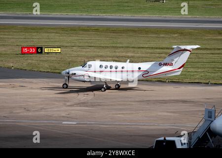 Beech 200C Super KIng Air at Birmingham Airport, UK (G-NIAB) Stock Photo