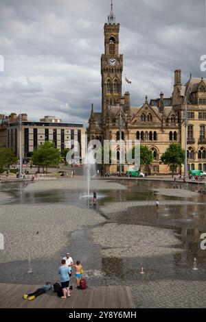 Centenary Square and The City Hall of Bradford in West Yorkshire which is preparing to become the UK City of Culture 2025. Ongoing works commence in t Stock Photo
