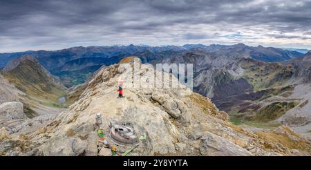 Figure of San Francisco Javier and a model of his castle, Mesa de los Tres Reyes , Hiru Errege Mahaia, 2442 meters,  Parque natural de los Valles Occi Stock Photo