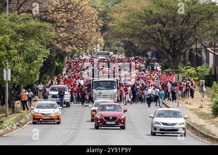 Johannesburg, South Africa. 7th Oct, 2024. Workers affiliated with the Congress of South African Trade Unions (COSATU) are pictured during a protest in Johannesburg, South Africa, Oct. 7, 2024. Thousands of workers affiliated with COSATU, the country's largest labor union federation, took to the streets on Monday to express their concerns about the weak economy and high cost of living. Credit: Shiraaz Mohamed/Xinhua/Alamy Live News Stock Photo