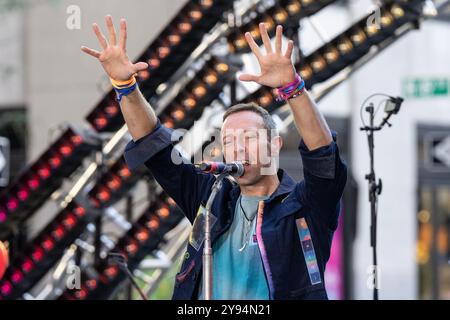 New York, NY, USA, 8 October, 2024: Chris Martin performs with Coldplay during NBC Today Show Citi concert seriec at Rockefeller Plaza in New York on October 8, 2024. Credit: Lev Radin/Alamy Live News Stock Photo