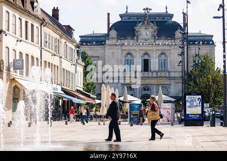 Lons-le-Saunier (central-eastern France): pedestrians in 'place de la Liberté square ad view of the theater Stock Photo