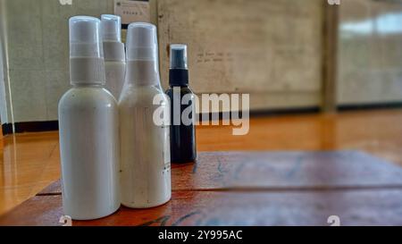 photo of spray bottle without label 60ml/100ml Stock Photo