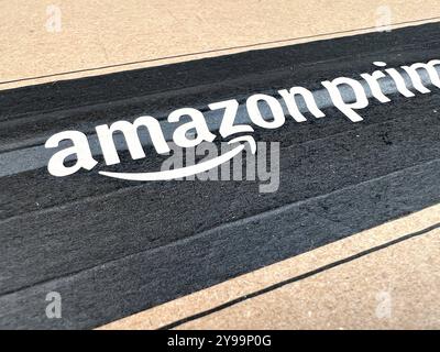 amazon Prime Paket Nahaufnahme *** amazon Prime package close-up Copyright: xmix1pressx Stock Photo