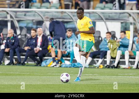 Adelaide Oval, Adelaide, Australia 10th October2024, International, World Cup Qualification, AFC Australia vs China PR,  Socceroo; Thomas DENG drives a short pass forward against China PR  Credit; Mark Willoughby/ALAMY Live News Stock Photo