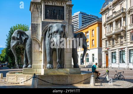 France, Savoie, Chambery, the old town, the fountain of Elephants nicknamed Les Quatre Sans Cul, erected in 1838 Stock Photo