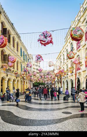 Leal senado square famous tourist attraction in central old colonial town area of macao macau china Stock Photo