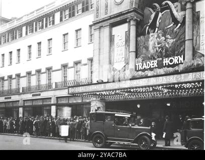 Empire Theatre London 1930 Stock Photo