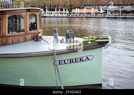 The MV Eureka of Classic Steamboat Cruises docked at Southbank on the Yarra River in Melbourne, Victoria, Australia. Stock Photo