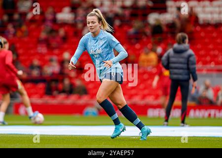 Liverpool, UK. Sunday 13th October 2024, Barclays Women’s Super League: Liverpool FC Women Vs Manchester City Women at Anfield. Lauren Hemp pre game warm up. Credit James Giblin/Alamy Live News. Stock Photo