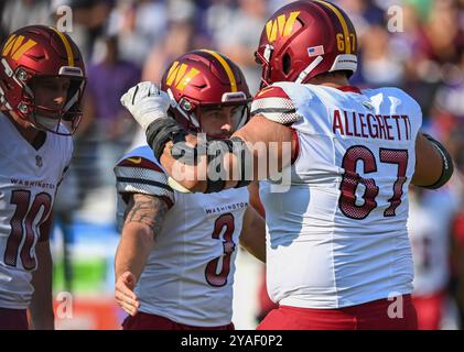 Washington Commanders guard Nick Allegretti (67) works out during NFL ...