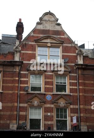 Gracie Fields' London home, Islington, North London, England, United Kingdom. Dame Gracie Fields (born Grace Stansfield; 9 January 1898 – 27 September Stock Photo