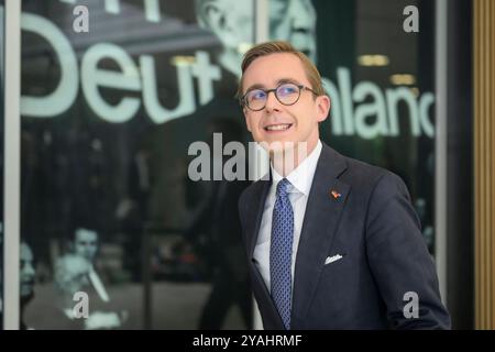 GER, Berlin, Pressekonferenz - Statements nach Bundesvorstandssitzung, mit dem Generalsekretaer der CDU Deutschlands Dr. Carsten Linnemann MdB und dem Mitgliederbeauftragten der CDU Deutschlands Philipp Amthor MdB, im Bild v.l.: Philipp Amthor, kommt zur PK, geht, CDU Deutschlands Klingelhoeferstraße 8 10785 Berlin, 14.10. 2024, *** GER, Berlin, Press conference statements after Federal Executive Committee meeting, with the Secretary General of the CDU Germany Dr. Carsten Linnemann MdB and the Membership Representative of the CDU Germany Philipp Amthor MdB, in the picture from l Philipp Amthor Stock Photo