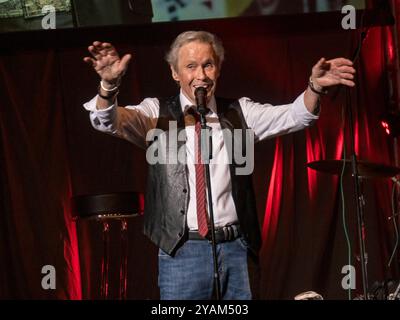 Saenger Peter Kraus beim ersten Konzert seiner Tournee Rockin 85 Das grosse Geburtstagskonzert 2024, am 14.10.2024 im Berliner Friedrichstadtpalast Peter Kraus - Berlin *** Singer Peter Kraus at the first concert of his tour Rockin 85 Das grosse Geburtstagskonzert 2024, on 14 10 2024 at Berlins Friedrichstadtpalast Peter Kraus Berlin Stock Photo