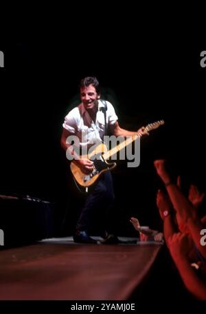 DETROIT - JULY 30: American singer-songwriter Bruce Springsteen during ...