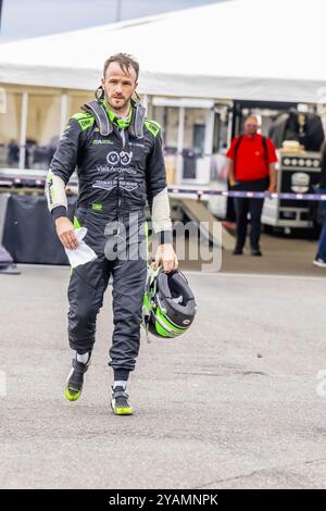 Sep 03, 2023-Portland, OR: INDYCAR Series driver, AGUSTIN HUGO CANAPINO (R) (78) of Arrecifes, Argentina, walks back to the pits after crashing out du Stock Photo