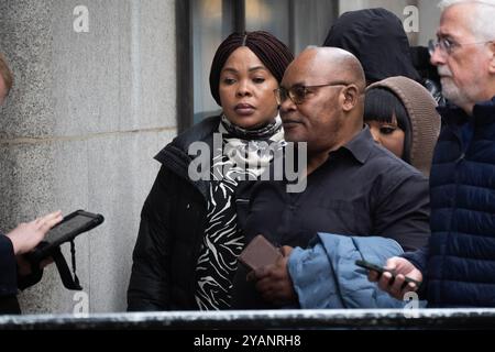 Helen Lumuanganu and Prosper Kaba, the mother and father of Chris Kaba arriving at the Old Bailey, central London, where Metropolitan Police firearms officer Martyn Blake is charged with the murder of Chris in south London on September 6 2022. Mr Kaba died after being shot once in the head through the windscreen of an Audi car in Kirstall Gardens, Streatham. Picture date: Tuesday October 15, 2024. Stock Photo