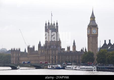 London, UK. 15th October 2024. A view of the Houses of Parliament on a cloudy day. Credit: Vuk Valcic/Alamy Live News Stock Photo